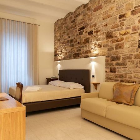 Portica10 Bed and Breakfast Assisi Eksteriør billede